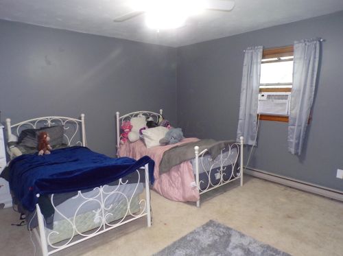 8 Willis Ct, Washington Ch OH  43160-1073 exterior