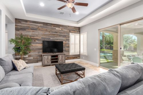 2111 Mead Dr, Gilbert AZ 85298-1215 exterior