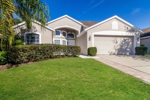 2361 Walnut Heights Rd, Apopka, FL 32703-4854