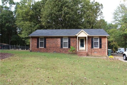 211 Goodson Ave, Gibsonville, NC 27249-2573