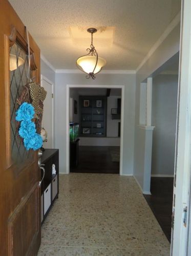 6908 Whitman Ave, Fort Worth, TX 76133-5028