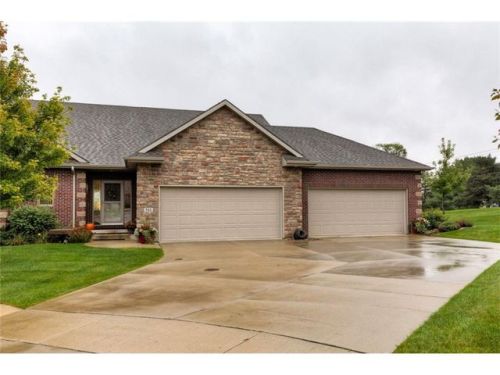 511 Country Club Ln, Ankeny, IA 50023-9056