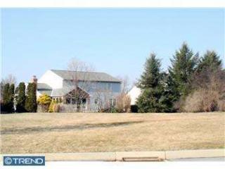 821 Tuckerton Rd, Reading, PA