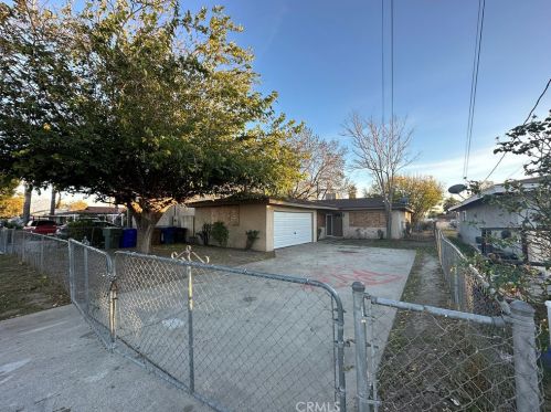 1487 10th St, San Bernardino, CA 92411-2107