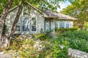 517 8th St, Midlothian, TX 76065-2621
