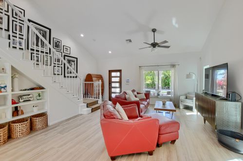 1206 9th Ave, Delray Beach FL  33483-5939 exterior