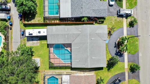 2201 50th Ave, Hollywood, FL 33021-4045