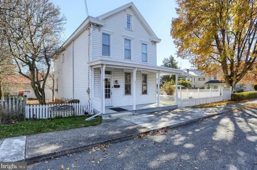 261 Arch St, Carlisle, PA 17013-3803