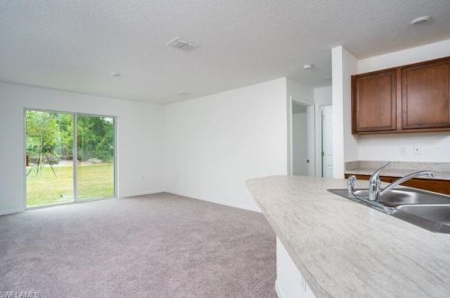 4106 12th St, Lehigh Acres, FL 33976-2844