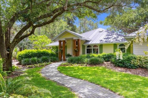 5730 Golden Oaks Ln, Naples, FL 34119-1220
