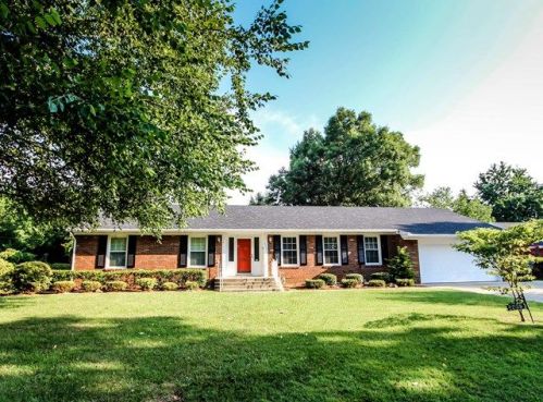 2038 Crestwood Dr, Owensboro, KY 42301-3410
