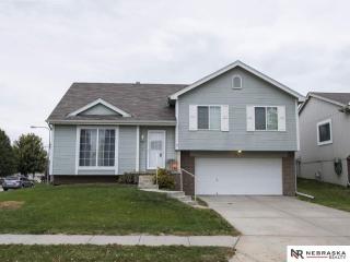 18734 U St, Omaha, NE 68135-4147