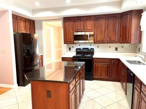 3320 Long Branch Dr, New Castle PA  16105-2926 exterior