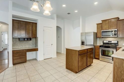 501 Bluehaw Dr, Georgetown TX  78628-7063 exterior