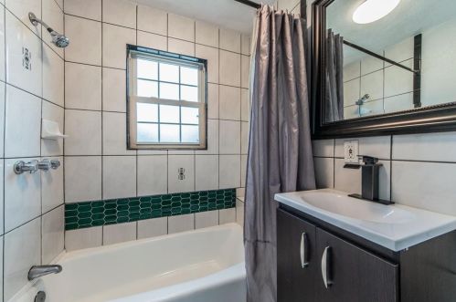 2569 High Crst Ave, Fort Worth TX 76111-1800 exterior