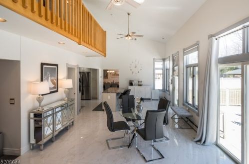 10 Overlook Ave, West Paterson NJ  07424-1917 exterior