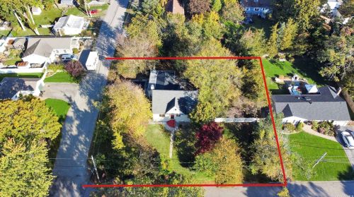 37 Frederick Ave, Lake Grove, NY 11755-3213
