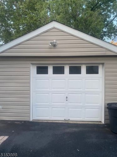 78 Parkway, West Paterson NJ  07424-1256 exterior