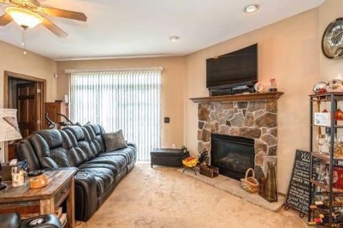 6313 43rd St, Kenosha, WI 53144-4519