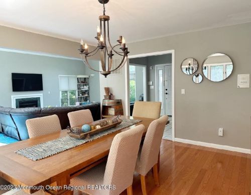 805 Holly Berry Ln, Bricktown NJ  08724-5127 exterior