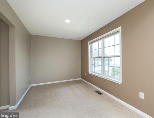 5027 Woodgate Ln, Collegeville PA  19426-3365 exterior