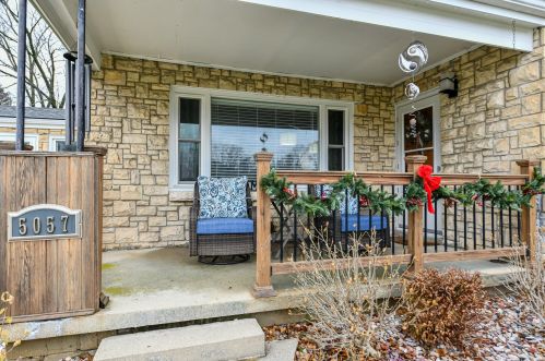 5057 40th St, Milwaukee, WI 53221-2503