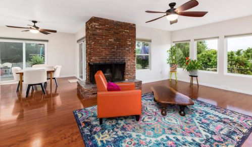 1205 Kyle Ln, Vista, CA 92084-4518