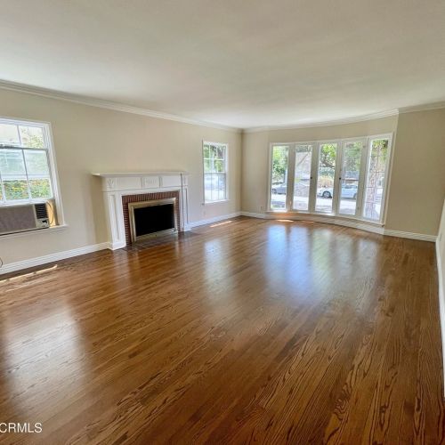 741 Doran St, Glendale, CA 91203-0015