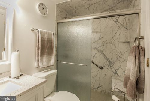 124 Brandon Rd, Norristown PA  19403-3394 exterior