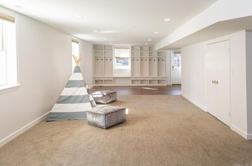 25 Laporte Ave, Mount Vernon NY  10552-1016 exterior