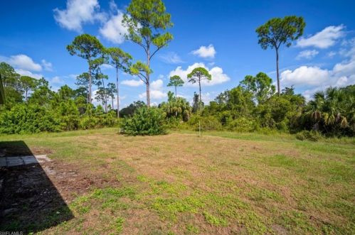 3414 55th St, Lehigh Acres, FL 33971-7739