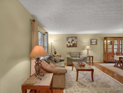 5160 Brasher Ave, Cincinnati, OH 45242-3908