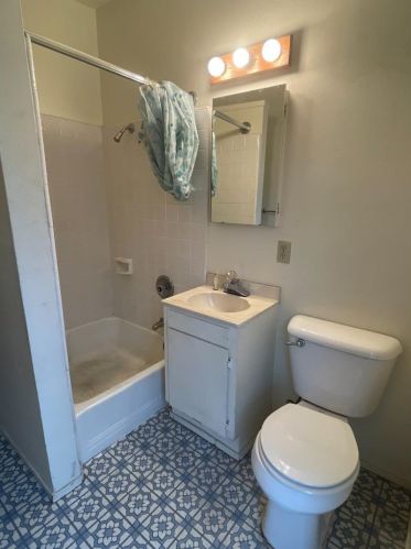 266 Thompson Ave, Mountain View CA  94043-4215 exterior
