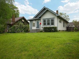 4525 17th Ave, Minneapolis MN  55407-3610 exterior