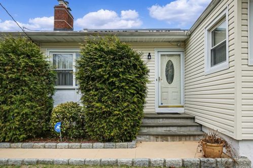 91 Stone Ave, White Plains, NY 10603-2150