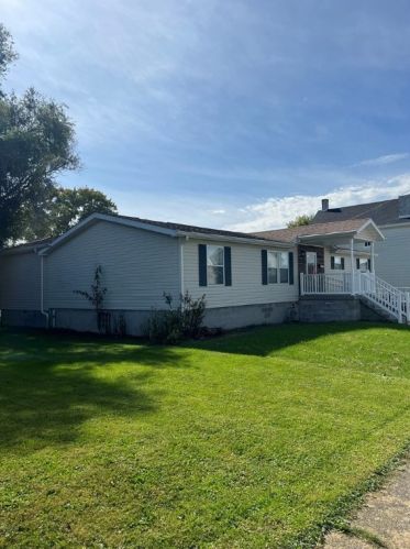 115 Atlas Ave, South Connellsville, PA 15425-4903