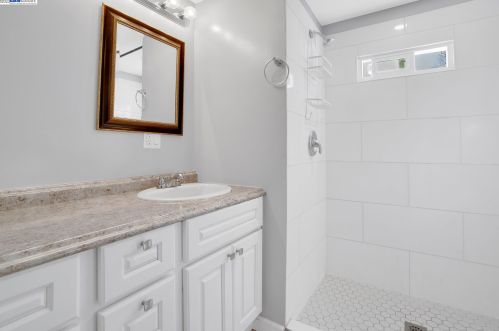 2399 14th St, San Leandro CA  94577-6072 exterior