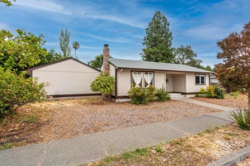 1654 Ridley Ave, Santa Rosa, CA 95401-4418