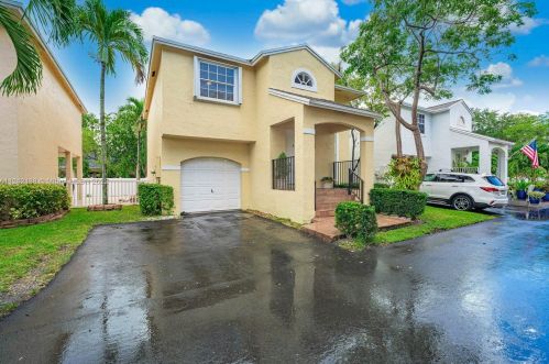 11903 12th St, Hollywood, FL 33026-3874