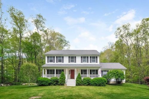 609 Leetown Rd, Stormville, NY 12582-5655