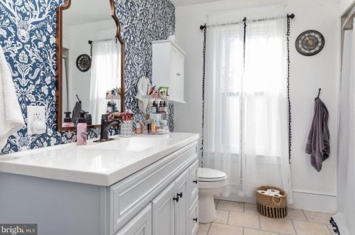 141 Funk St, Strasburg VA  22657-2403 exterior