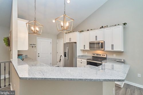 1201 Happy Ridge Dr, Front Royal VA  22630 exterior