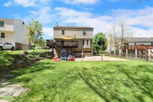 3522 Fox Chase Dr, Imperial PA  15126-9604 exterior