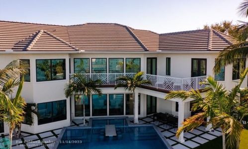 225 Osprey Ct, Vero Beach FL 32963-2652 exterior