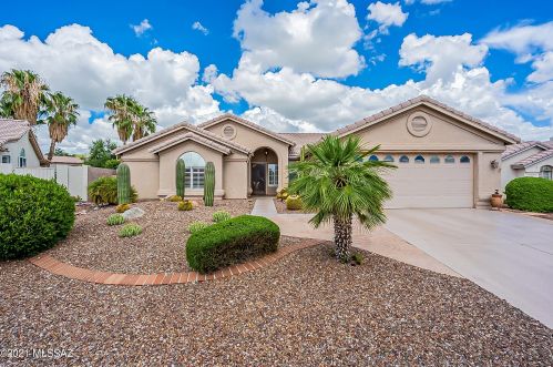 64694 Drifter Dr, Tucson, AZ 85739-1226