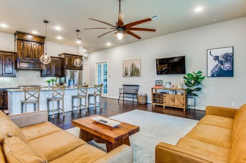 5512 Rosena Trl, Lewisville TX  75028-4328 exterior