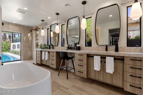 1812 11th Ave, Phoenix AZ  85007-1714 exterior