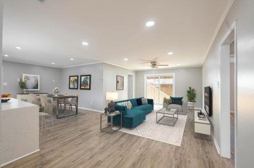 2503 46, Galveston TX  77551-5702 exterior