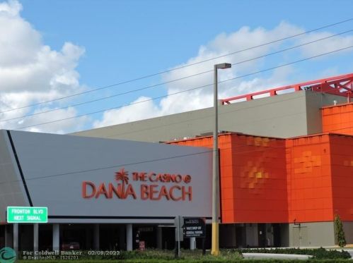 604 2nd St, Dania Beach FL  33004-3350 exterior