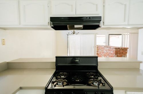 25559 Nicks Ave, Loma Linda CA  92354-3712 exterior